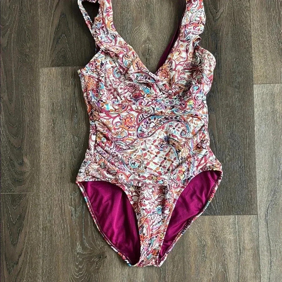 Ralph Lauren Paisley Twist Swimming Suit.  Women’s size 10. - Picture 1 of 7